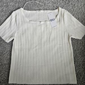 NWT GU Back Slit Short Sleeve Sweater XL